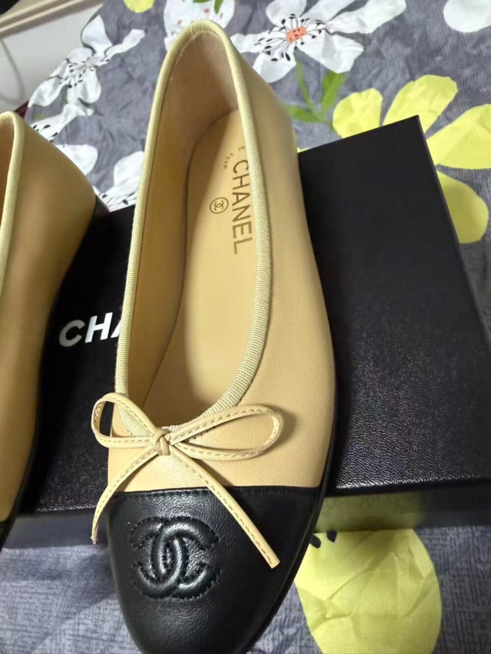 Womens CHANEL BALLET SHOES - Picture 4 of 6